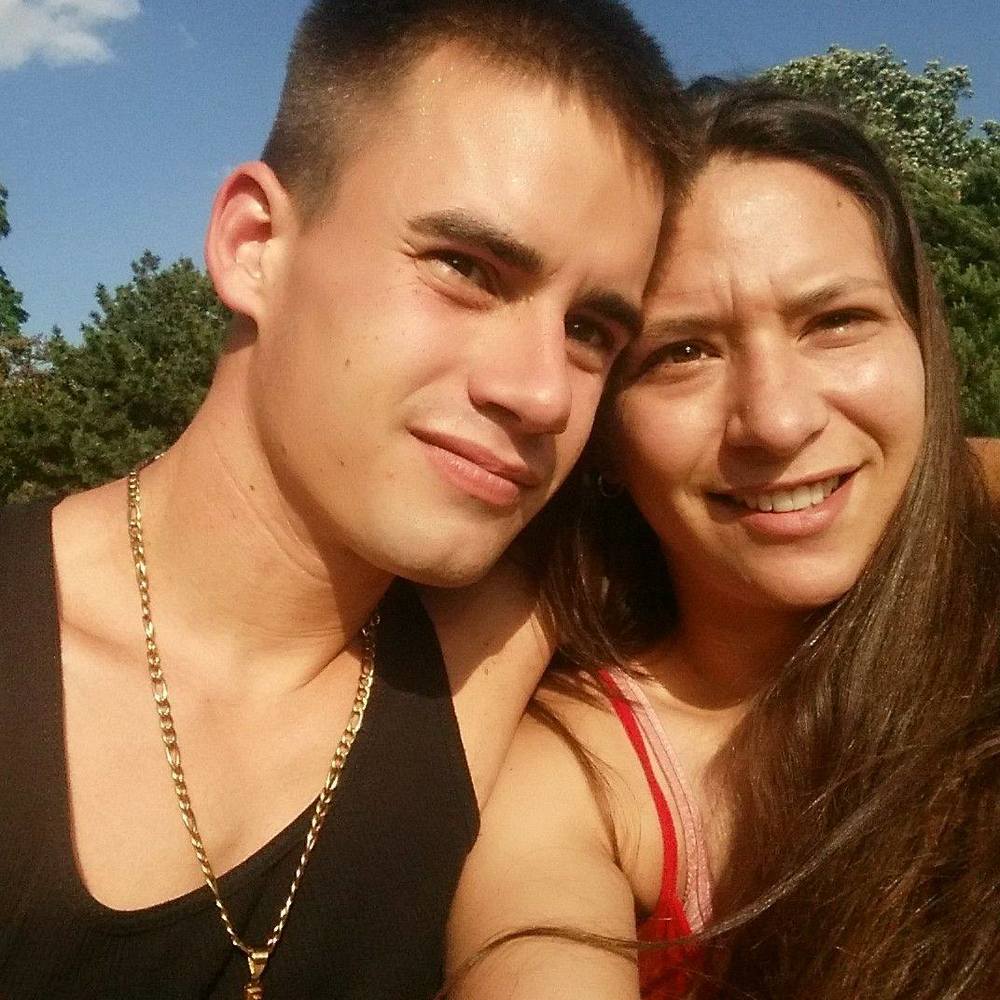 Meet your Posher, Louis